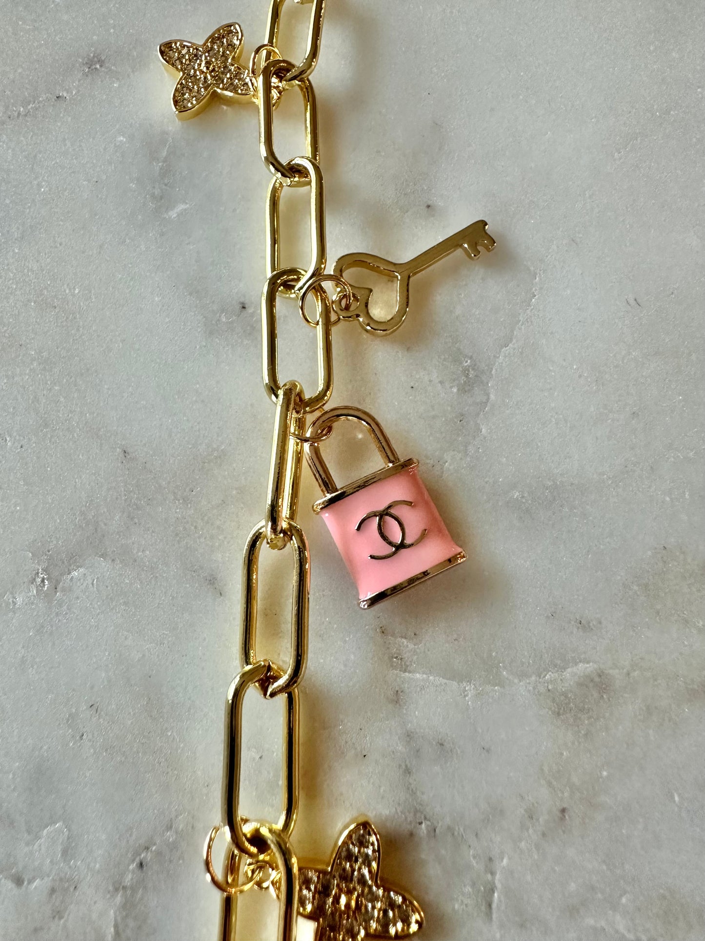 CC pink lock paper clip bracelet 7”