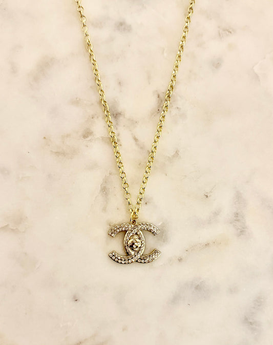 CC Turnlock rhinestone necklace