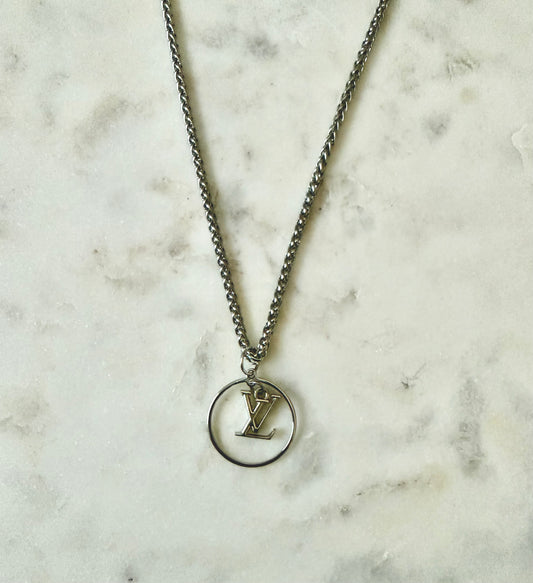 LV halo necklace