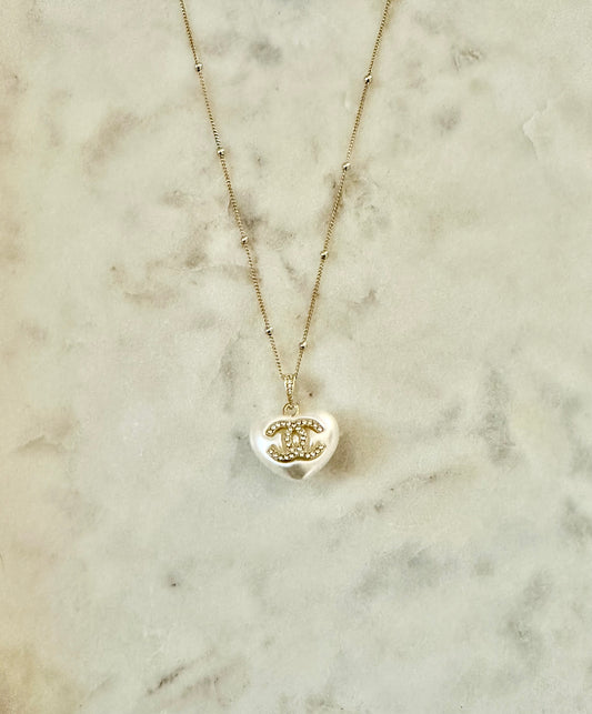 CC faux pearl heart necklace