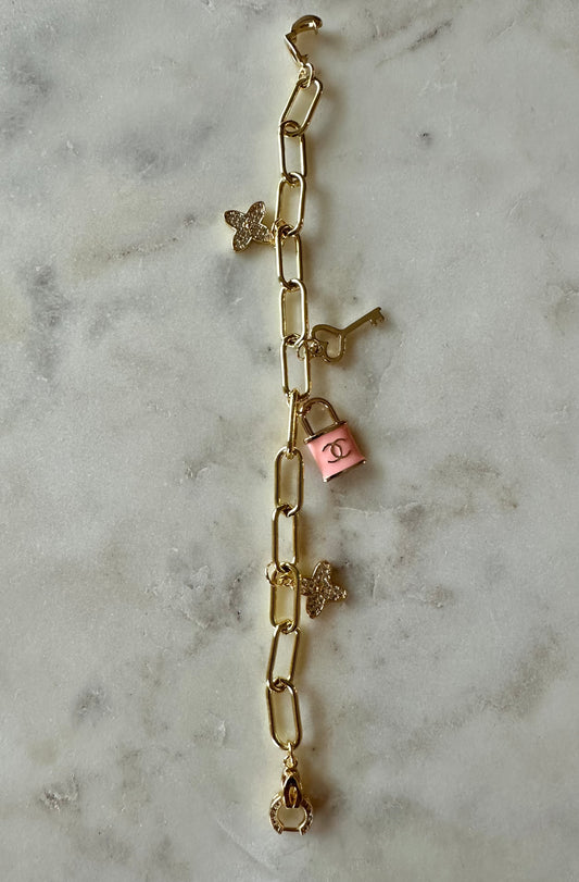 CC pink lock paper clip bracelet 7”