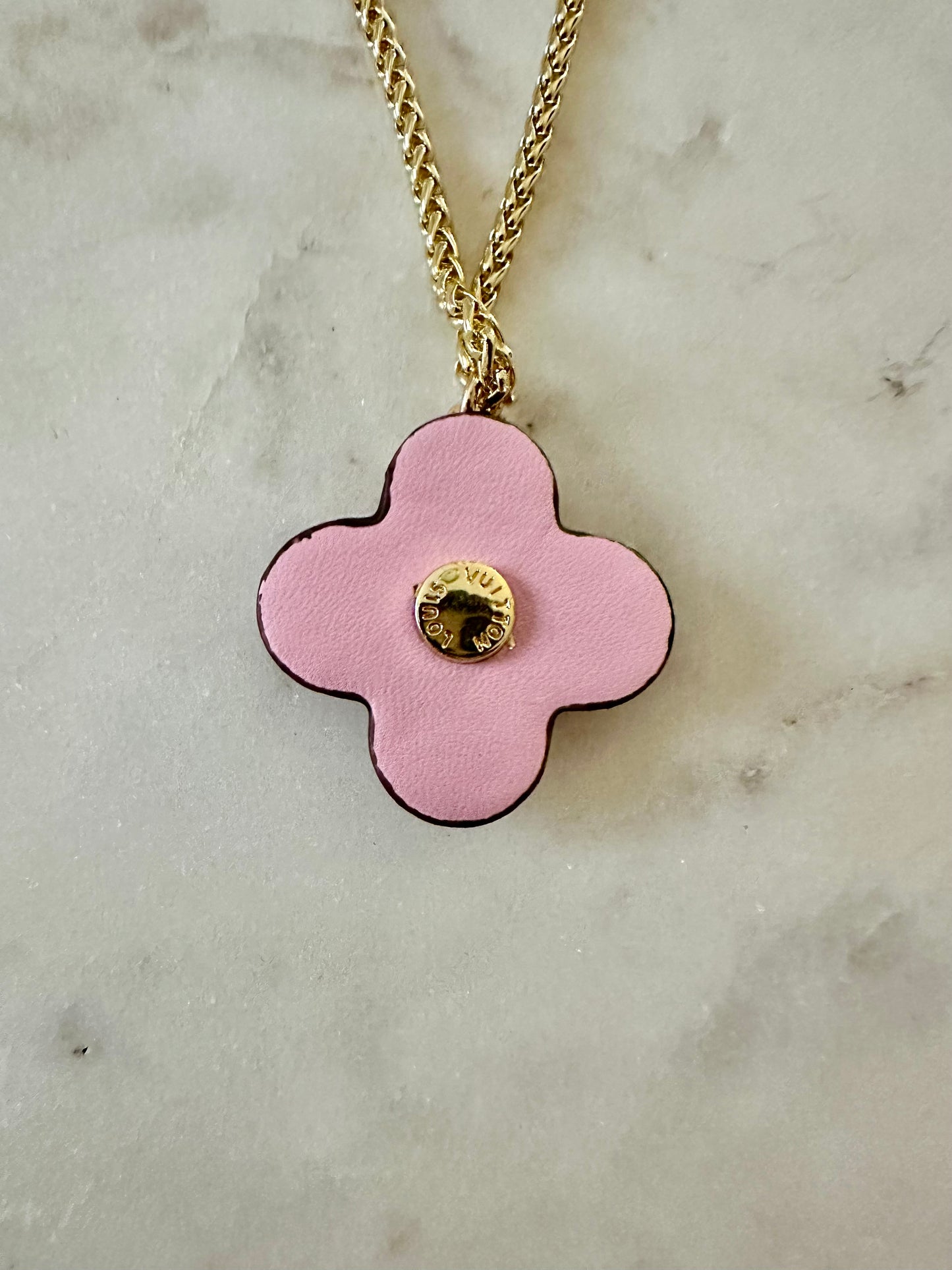 LV pink clover necklace