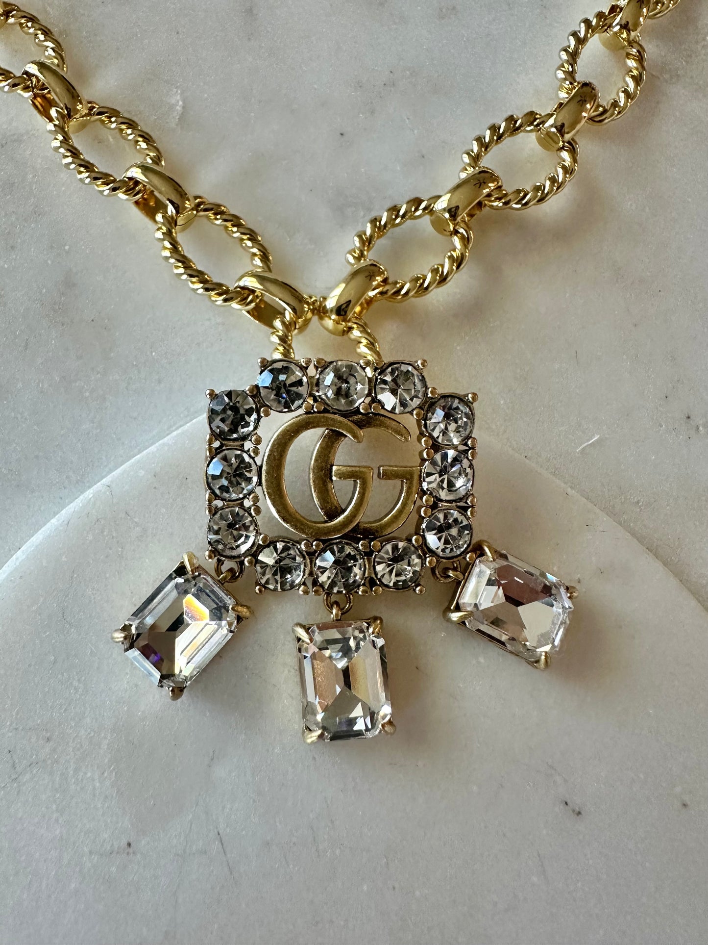 Gucci rhinestone necklace 18”