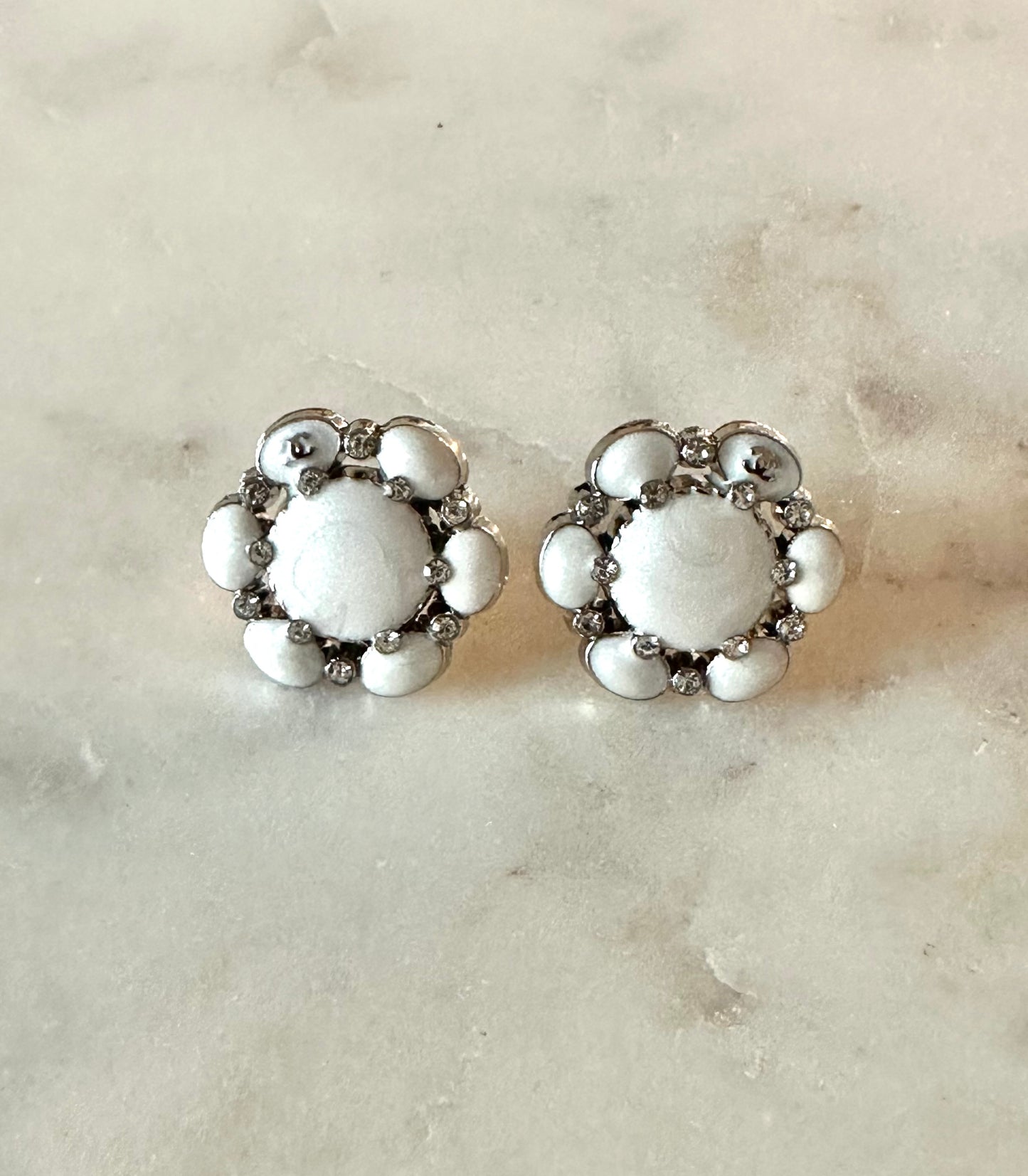 CC white flower silver bottom earrings