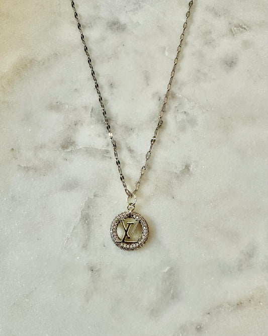 LV rhinestone round necklace