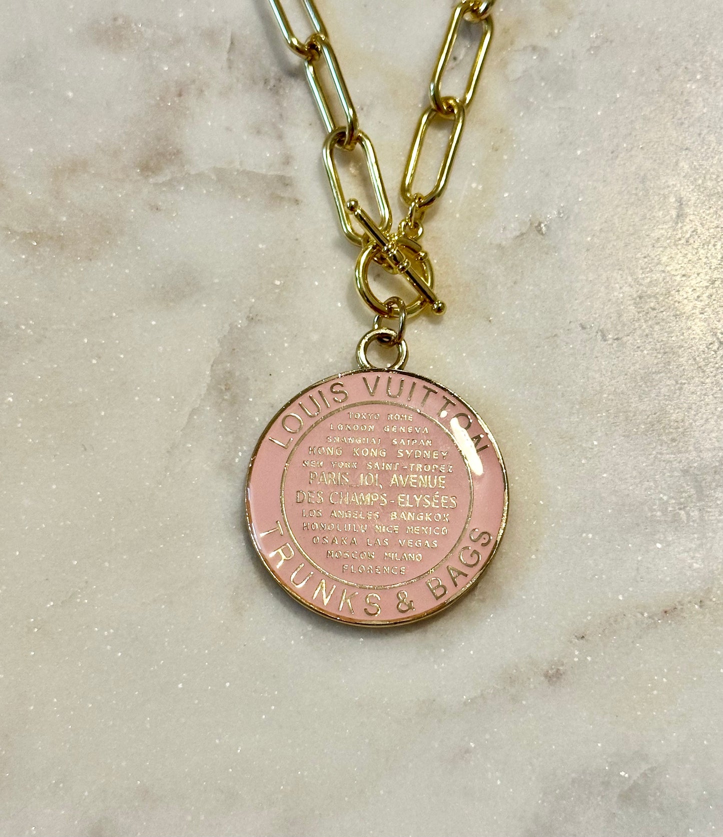 LV pink trunks&bags necklace
