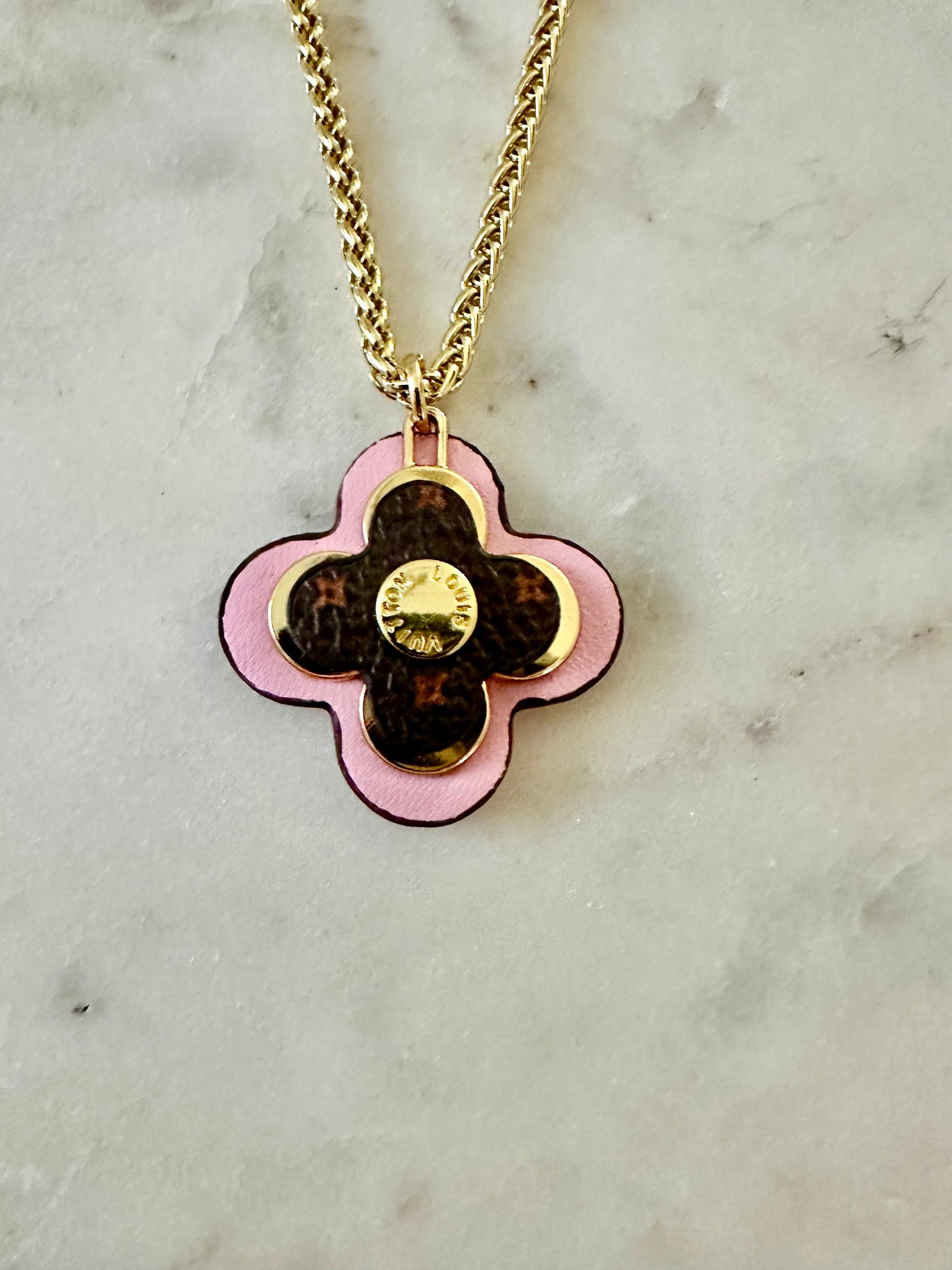 LV pink clover necklace