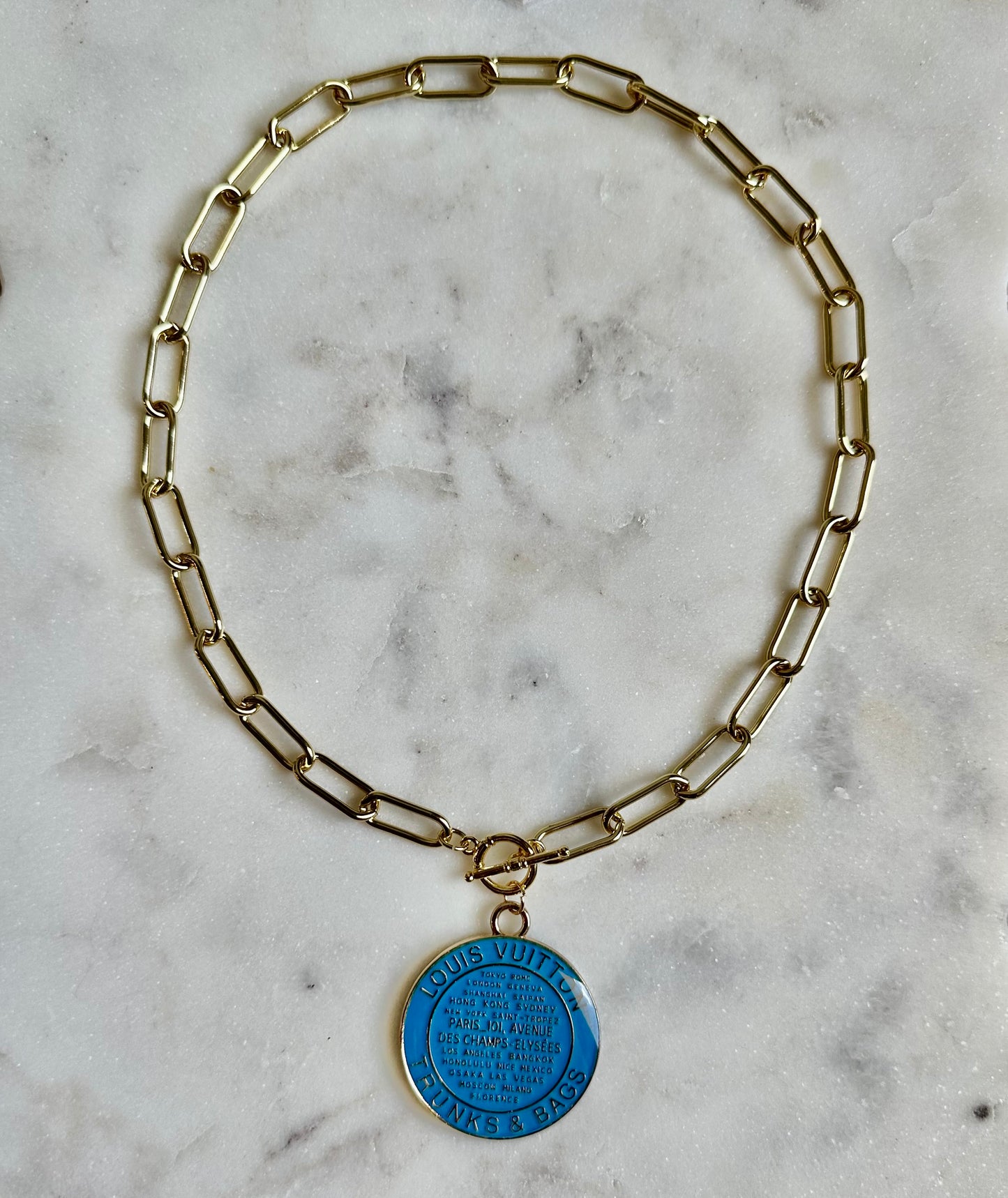 LV blue trunks&bags necklace
