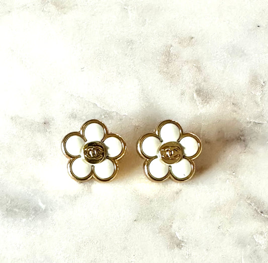 CC white flower button earrings