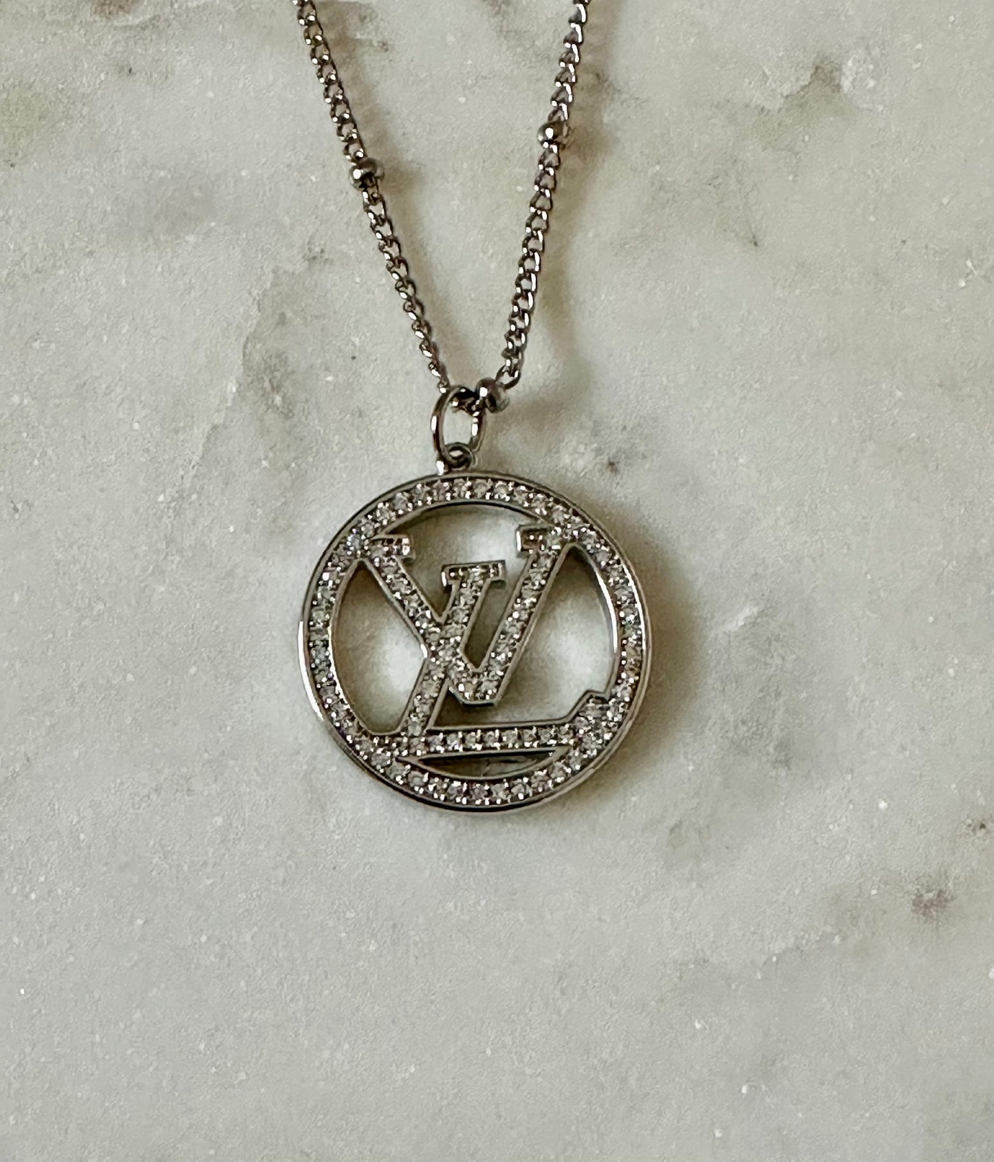 LV rhinestone circle necklace