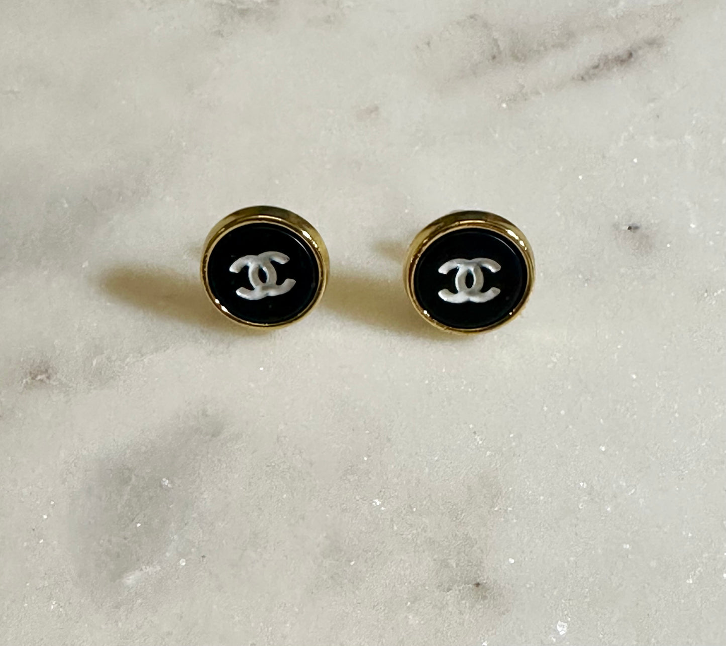 CC mini button earrings
