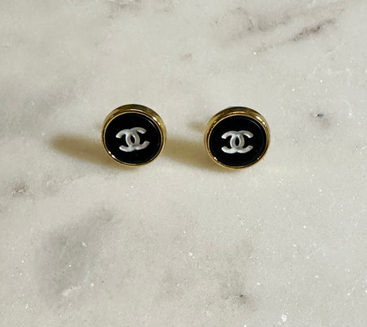 CC mini button earrings