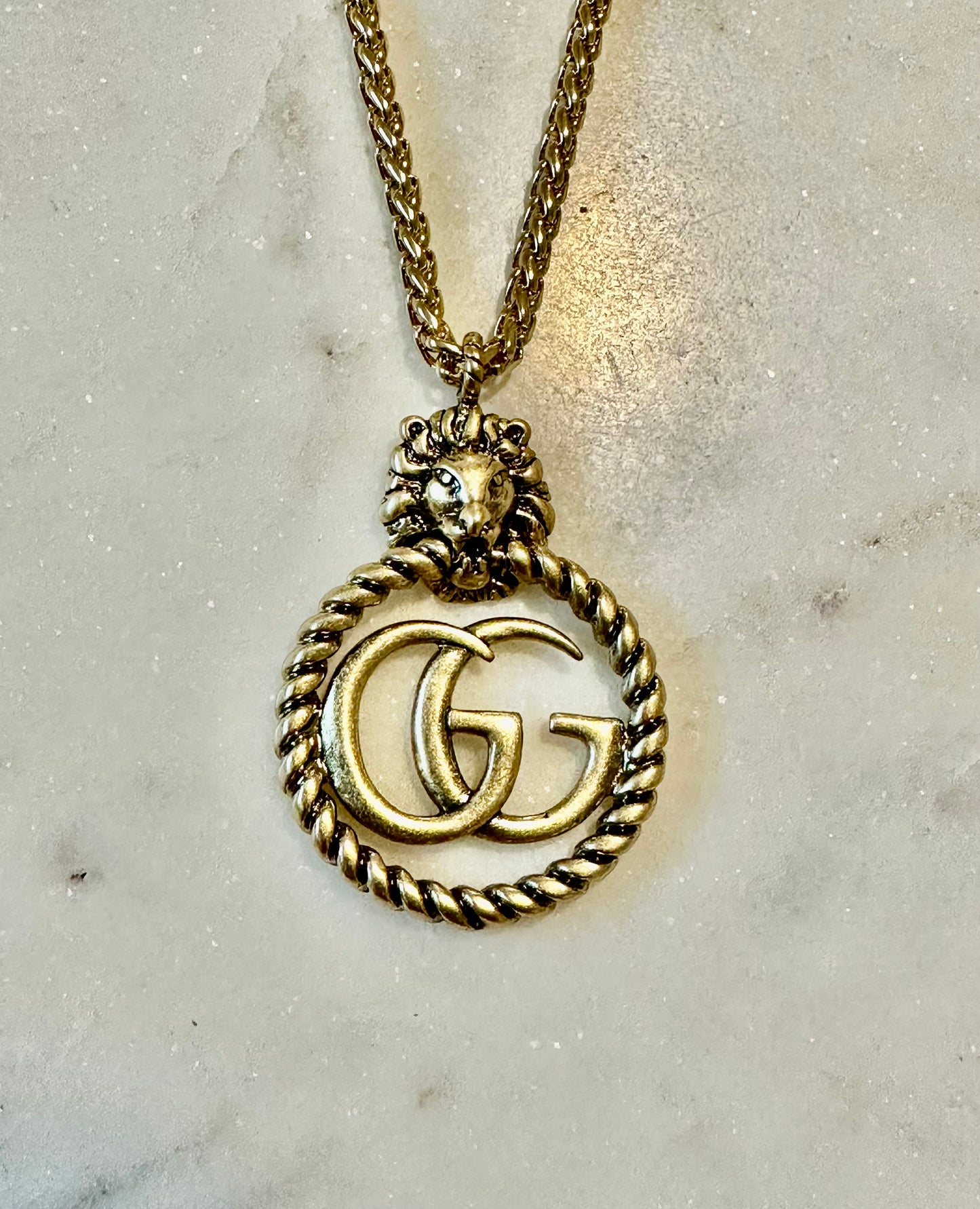 Gucci Lion medallion necklace