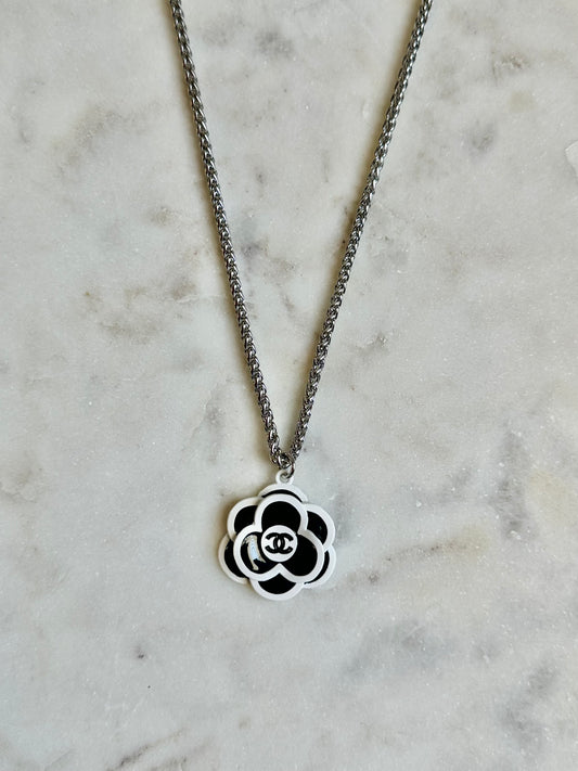 CC black and white camellia necklace