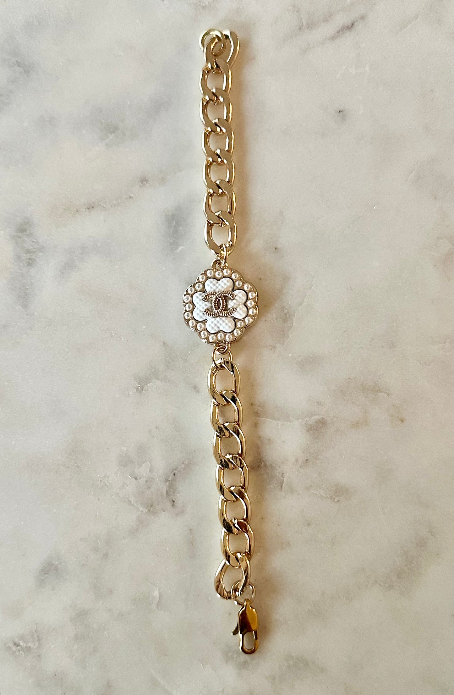 CC white clover with faux pearl bracelet