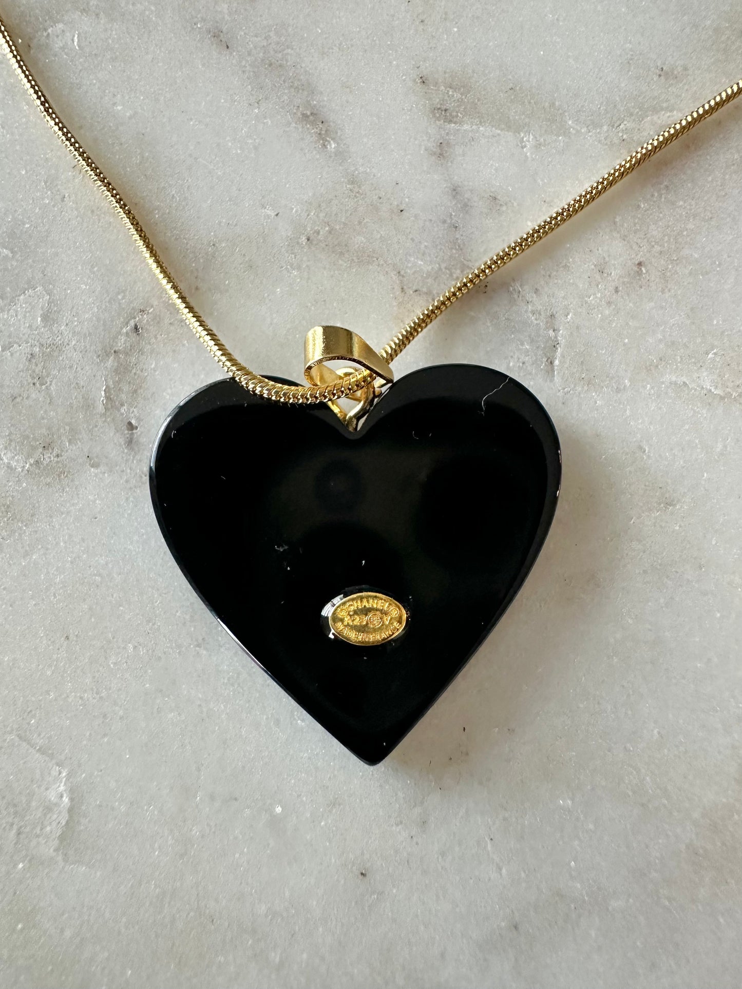 Coco black resin heart necklace 16”