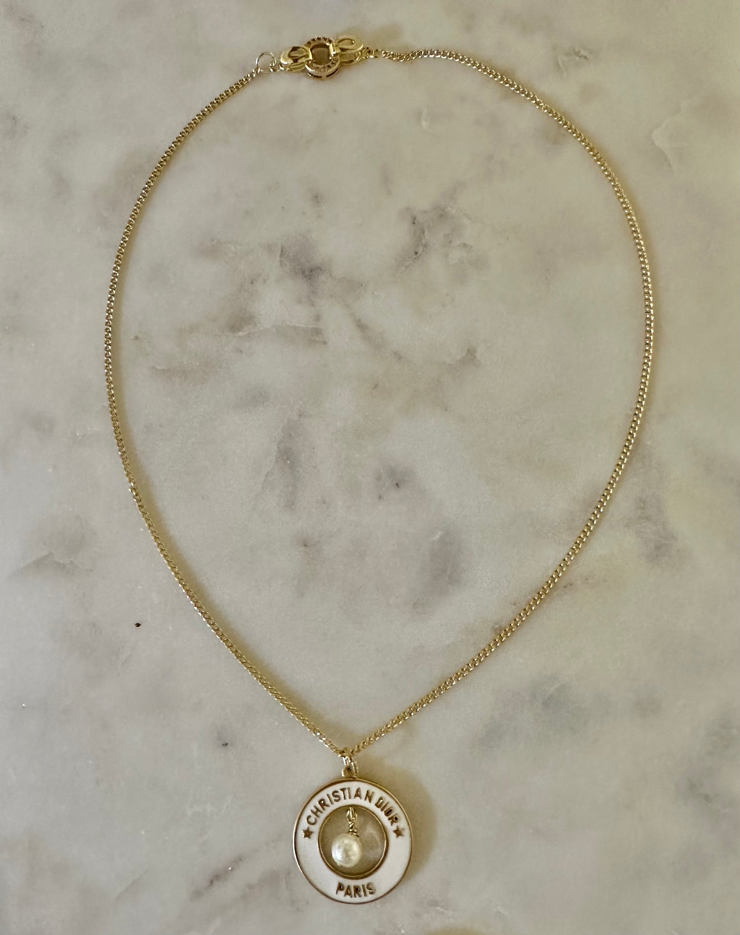 Christian Dior dangle pearl pendant necklace